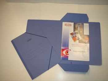 Producto: Carpeta Cartoncillo Azul Barnizado